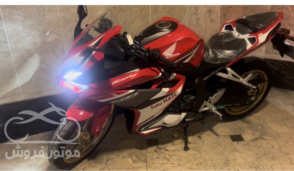 فروش موتور سیکلت هوندا CBR 250 مدل 1401