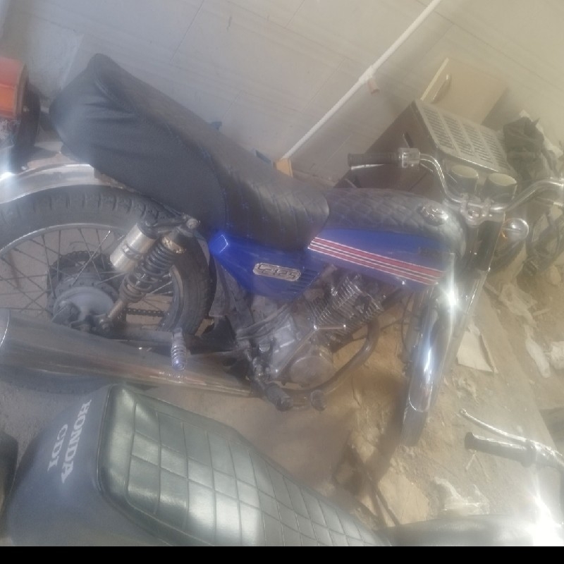 فروش موتور سیکلت هوندا ۱۵۰ در یزد