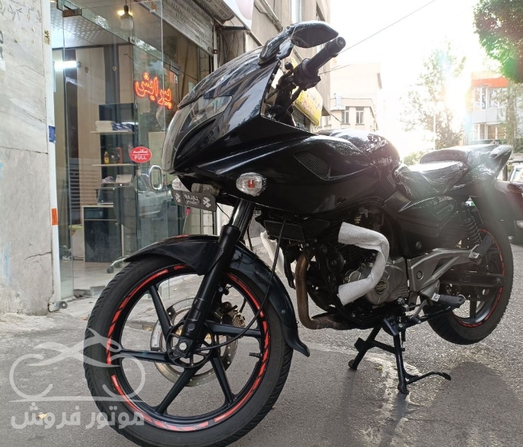 فروش موتور سیکلت باجاج اونجر 220 مدل 1393
