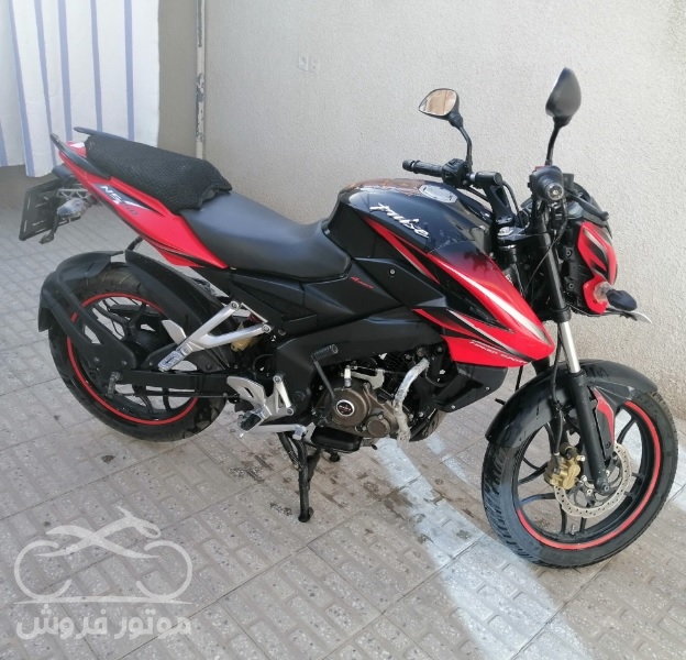 فروش موتور سیکلت پالس ns150 مدل 1395 در اصفهان