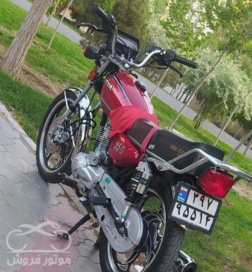 فروش موتور سیکلت هوندا نیکتاز 250 مدل 1399 در تبریز