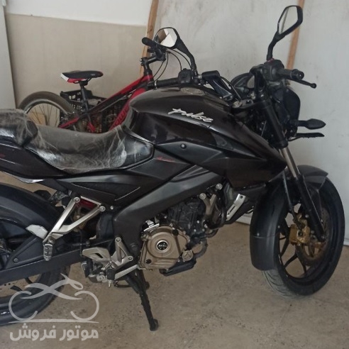 فروش موتور سیکلت باجاج پالس Ns 200 مدل 1393 در اراک