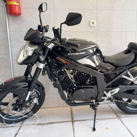 فروش موتور سیکلت هیوسانگ GT 250 N مدل 1390 در زنجان