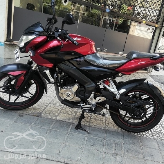 فروش موتور سیکلت باجاج NS200 مدل 1392