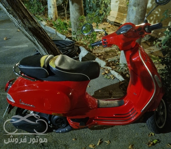 فروش موتور سیکلت وسپا vxl در تهران