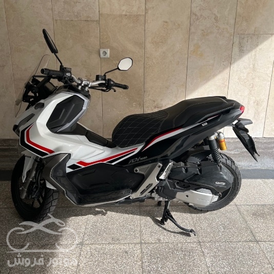 فروش موتور سیکلت هوندا adv مدل 1400
