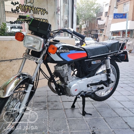 فروش موتور سیکلت هوندا مدل 95