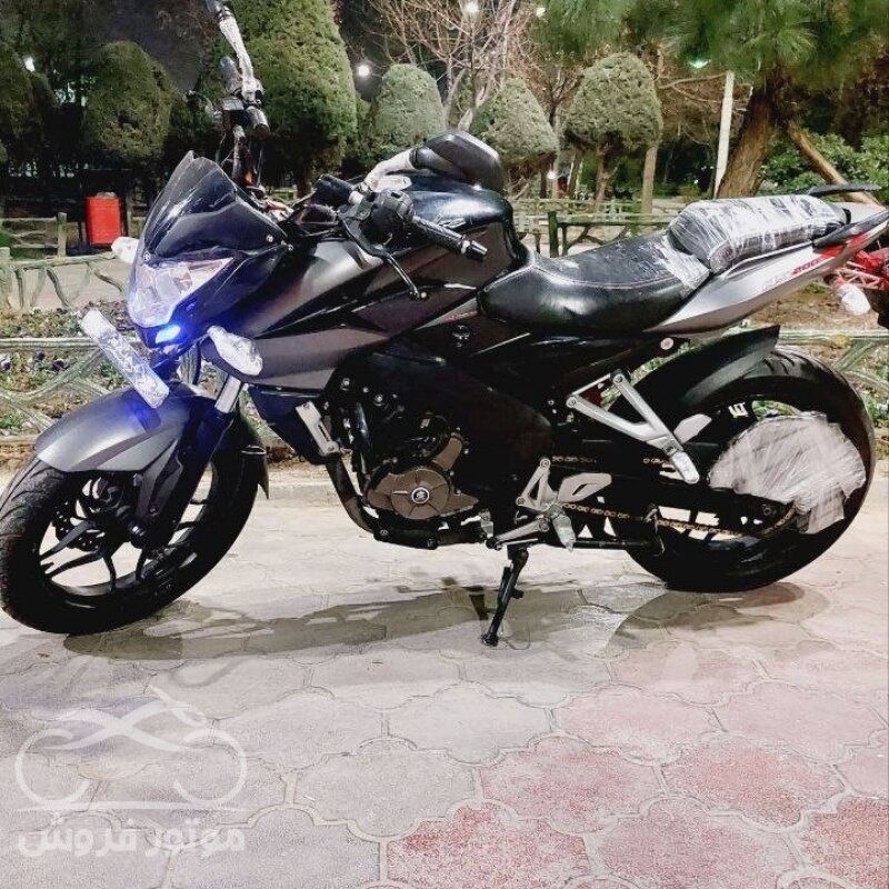 خرید موتور سیکلت ان اس 200مدل 94