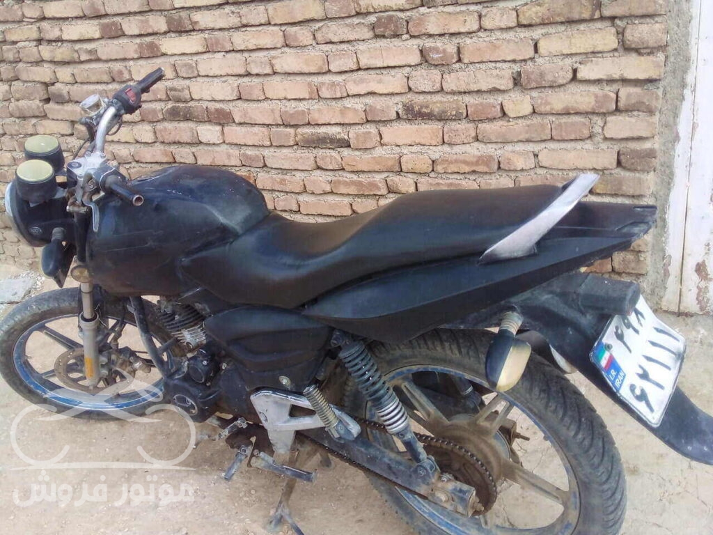 خرید موتور سیکلت پاسار 180 در همدان