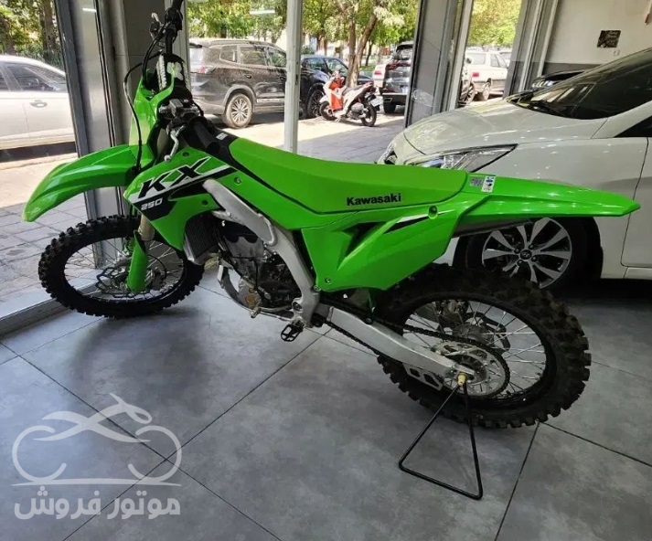فروش موتور سیکلت کاوازاکی KX 250 F در تهران