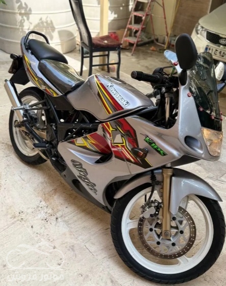 فروش موتور سیکلت کاوازاکی ZX 150 در تهران