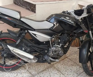 موتور فروش,فروش موتور سیکلت,فروش موتور سیکلت باجاج پالس 135 در اصفهان,خرید موتور سیکلت باجاج پالس 135 در اصفهان,موتور سیکلت باجاج پالس,موتور سیکلت در اصفهان