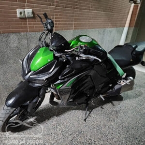 فروش موتور سیکلت کاوازاکی Z1000 در اصفهان