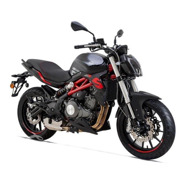 فروش موتور سیکلت بنلی 300 دو سیلندر در مرکزی