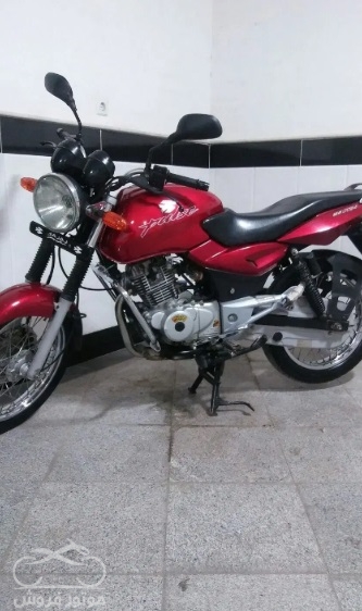فروش موتور سیکلت باجاج پالس 180 در قم