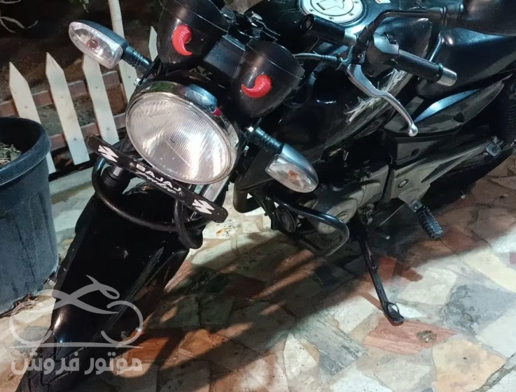 فروش موتور سیکلت باجاج پالس 180 در اصفهان
