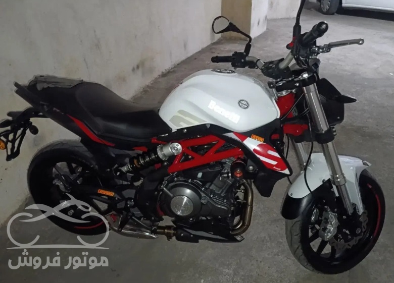 فروش موتور سیکلت بنلی 300 دو سیلندر در زنجان