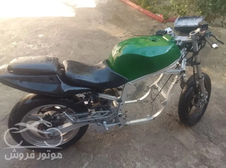 فروش موتور سیکلت سوزوکی GSX 400 در تبریز