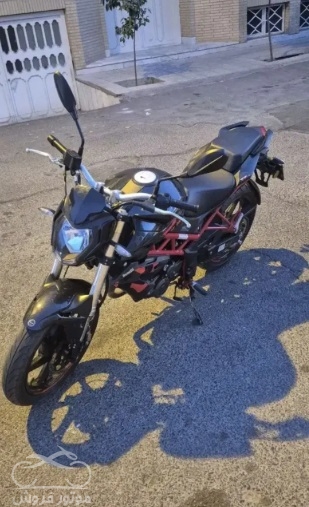فروش موتور سیکلت بنلی 250 تک سیلندر در یزد