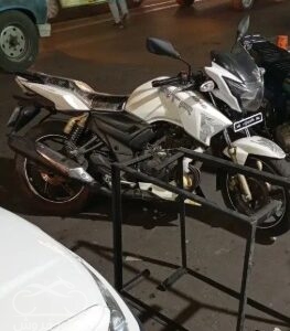 فروش موتور سیکلت آپاچی 180 در تهران