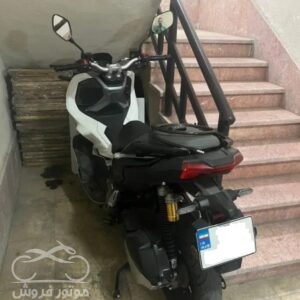 فروش موتور سیکلت تک تاز ADV 150 در البرز