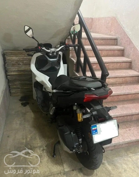فروش موتور سیکلت تک تاز ADV 150 در البرز