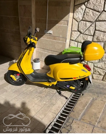فروش موتور سیکلت وسپا اسپرینت 150 در تهران