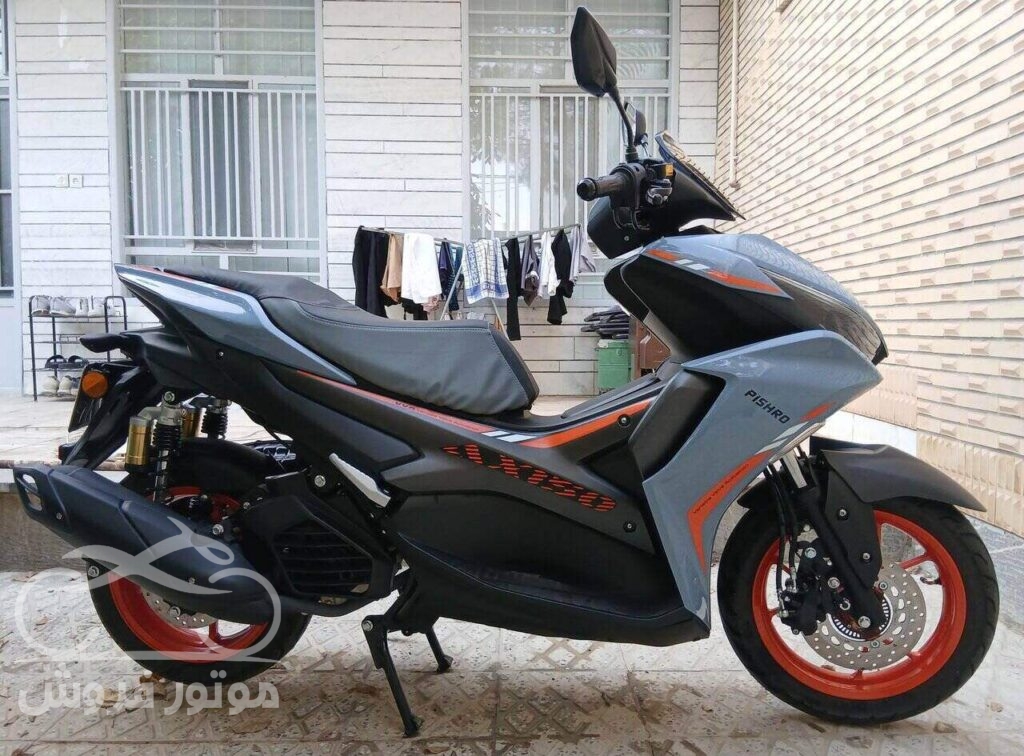 فروش موتور سیکلت پیشرو ایروکس 150 مدل 1403