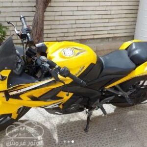 فروش موتور سیکلت باجاج پالس RS 200 در اصفهان