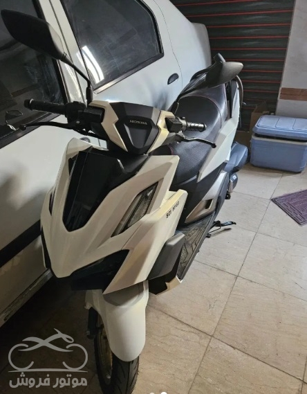 فروش موتور سیکلت هوندا کلیک 160 در اصفهان