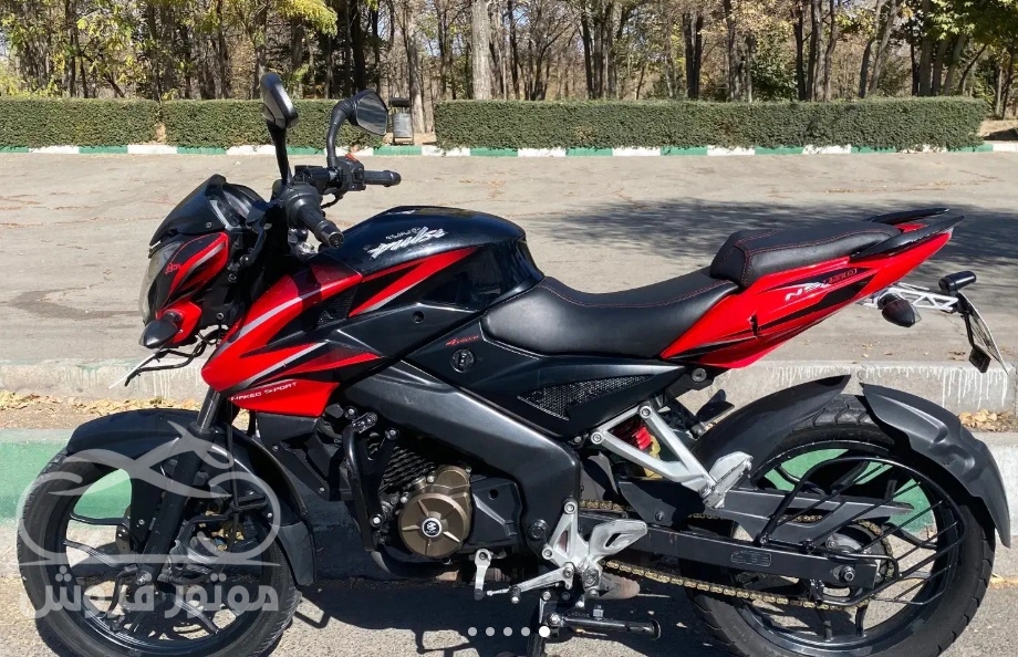 فروش موتور سیکلت باجاج پالس NS 150 در زنجان