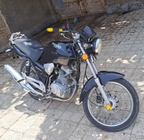 فروش موتور سیکلت پیاجیو 200 در خراسان رضوی