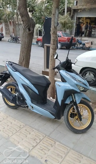 فروش موتور سیکلت کلیک در اصفهان