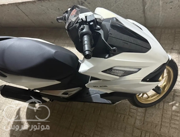 فروش موتور سیکلت هوندا کلیک در اصفهان