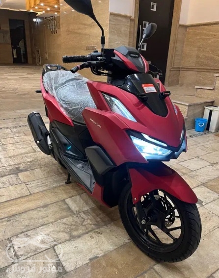 فروش موتور سیکلت هوندا کلیک واریو 160 در قم