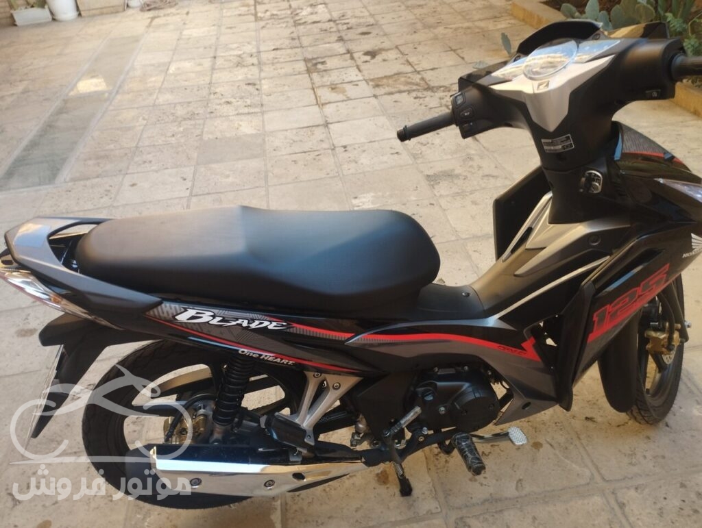 فروش موتور سیکلت هوندا بلید 125 مدل 97