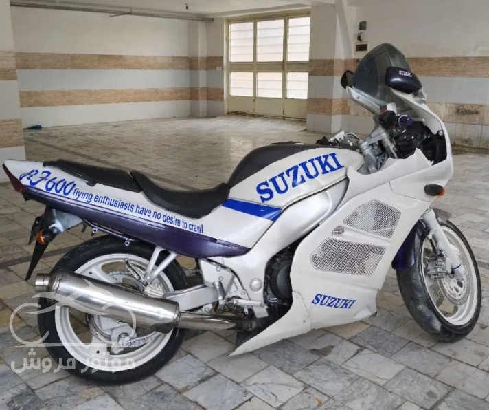 فروش موتور سیکلت سوزوکی 600 در اردبیل