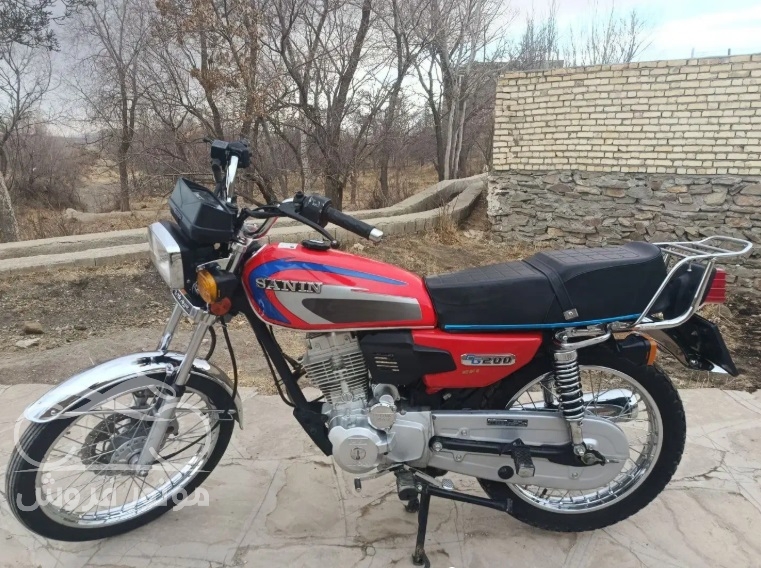 فروش موتور سیکلت هوندا ساوین 200 در کردستان